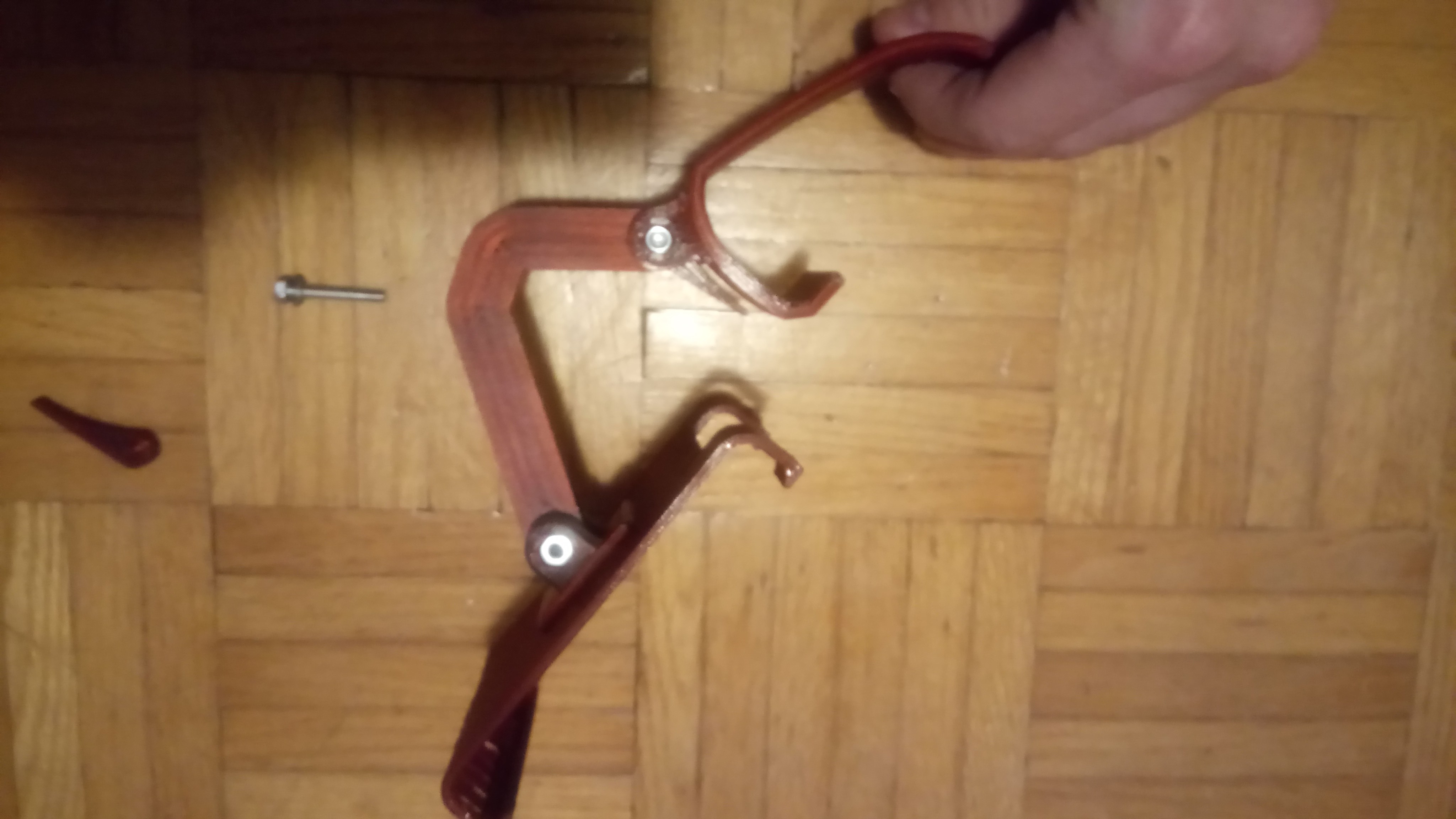 3D Printable Switch Pro Holder_V2 by Jeremy Delisle