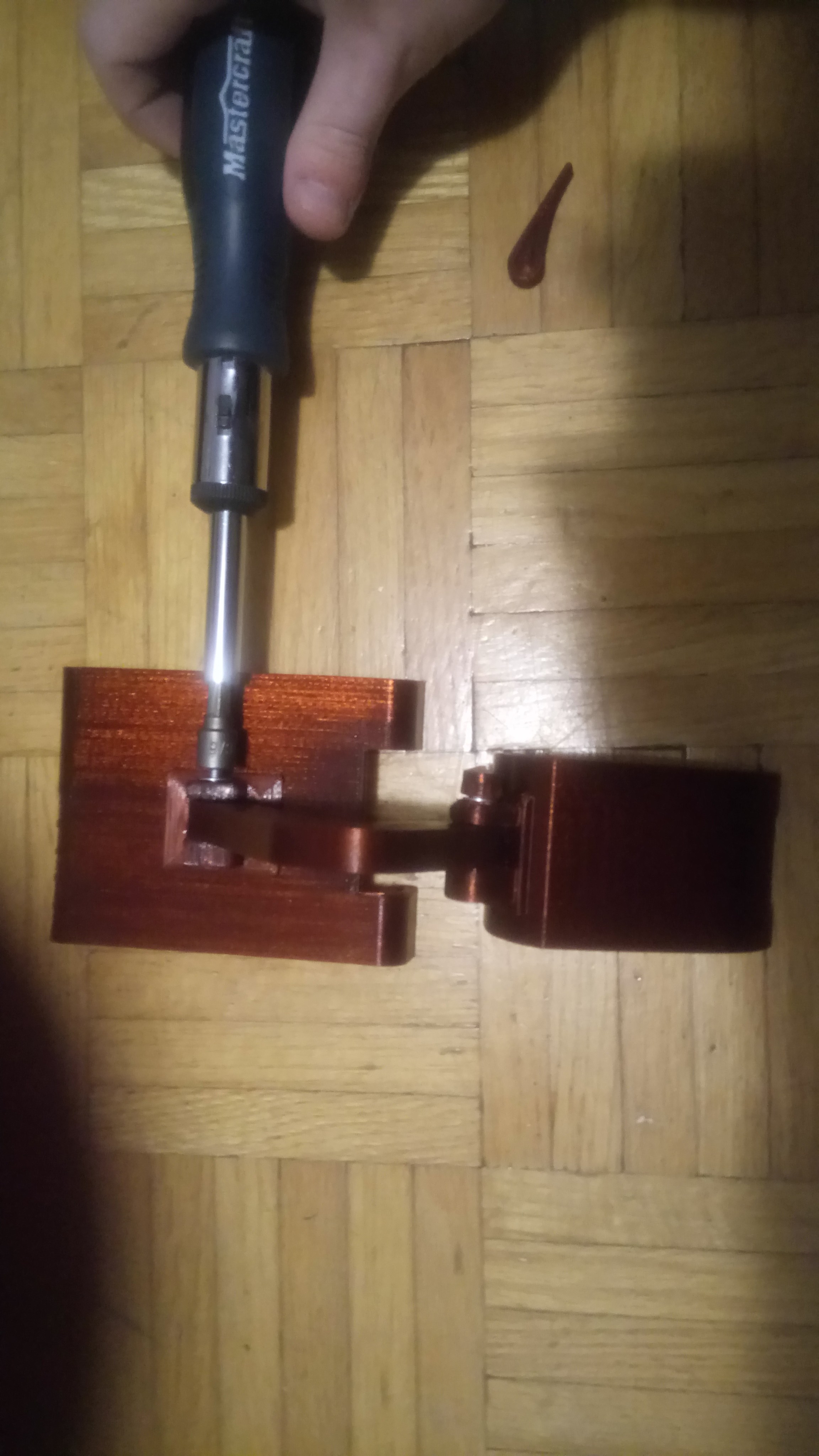 3D Printable Switch Pro Holder_V2 by Jeremy Delisle