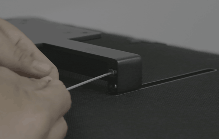 How to set up the VESA Mount Adapter on your Razer Raptor