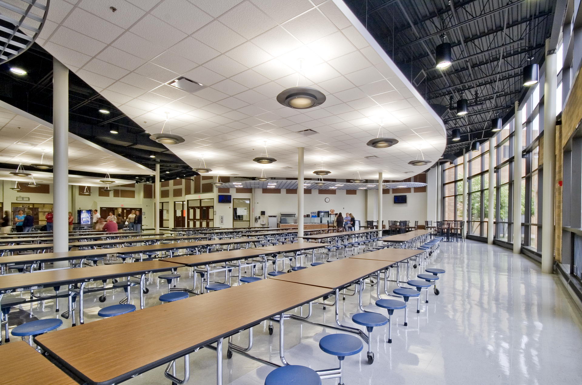 Catering to a Crowd Cafeteria Design