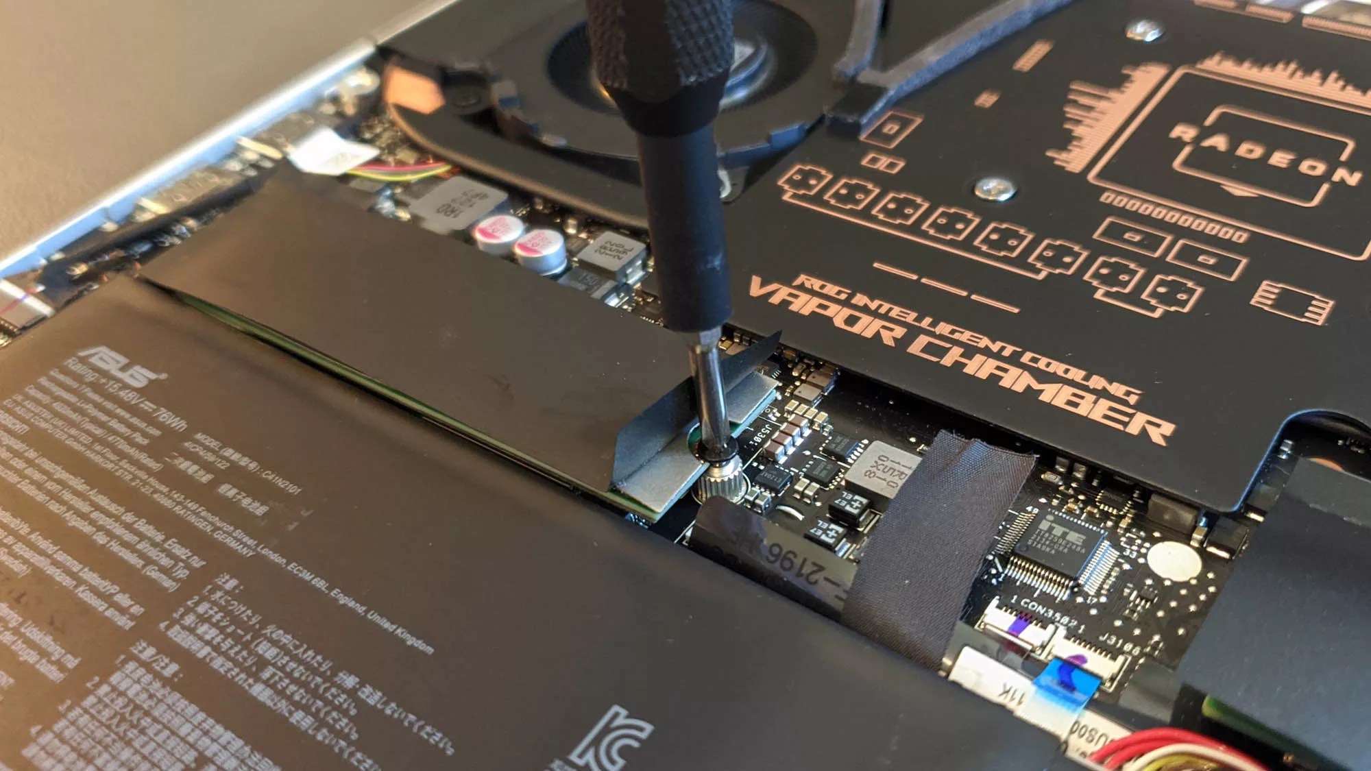 How to upgrade the RAM and SSD of your ROG Zephyrus G14 laptop ROG