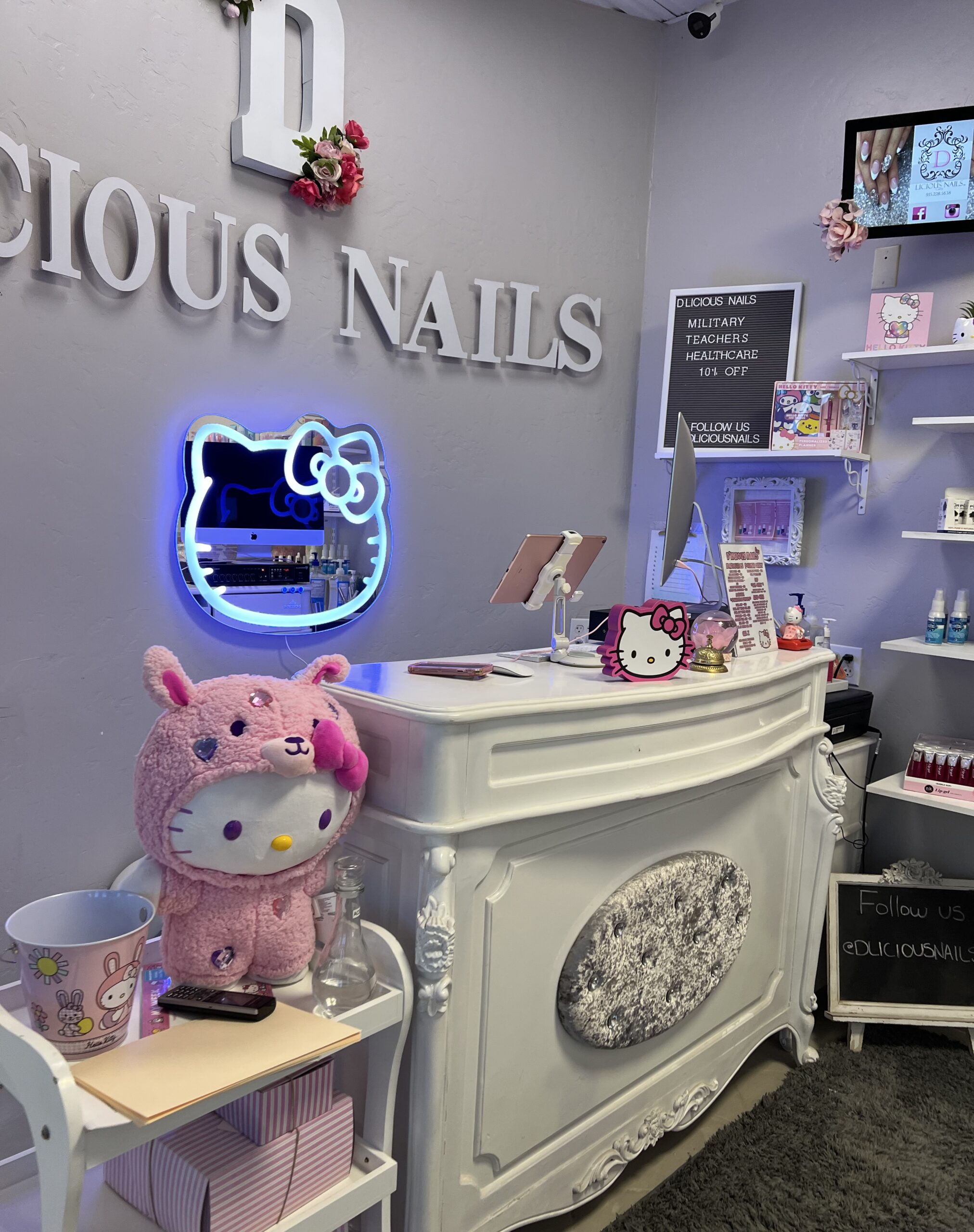 D'Licious Nails and Kawaii Ink El Paso Nail Salon and Ink Spot