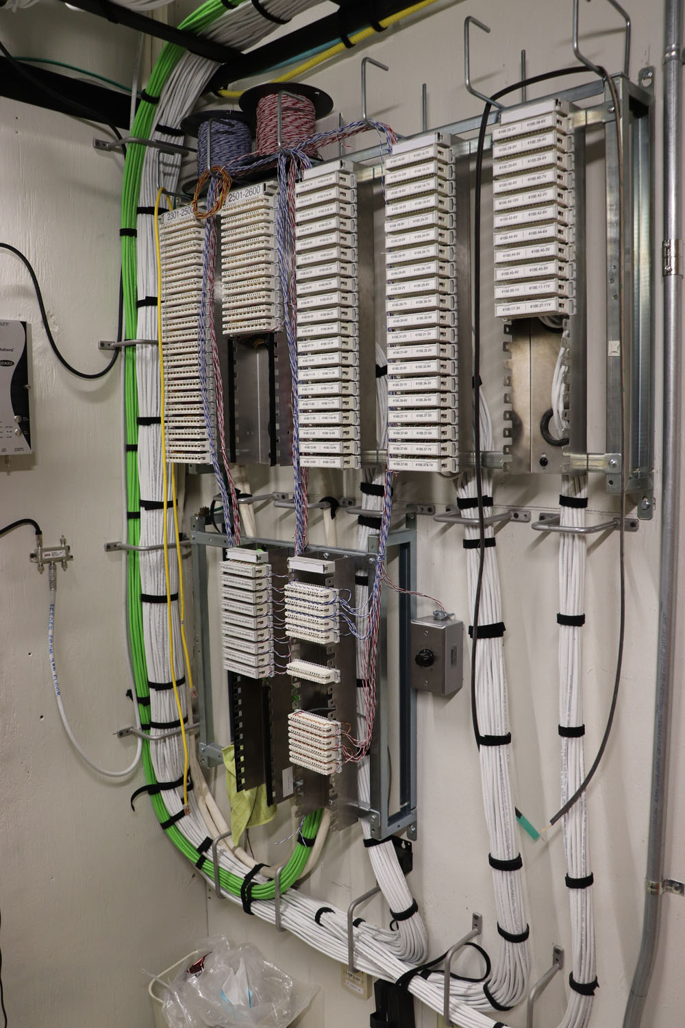 Gallery Data Link Corporation Data Cable Management