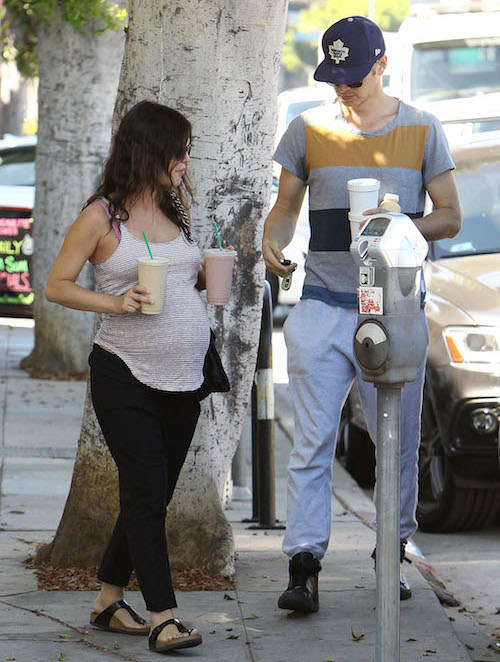 Rachel Bilson Baby Daddy(03)