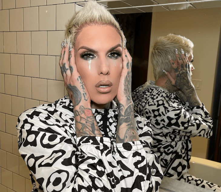 Dlisted Jeffree Star Keeps Teasing His Mystery “NFL Boo”, And An NFL