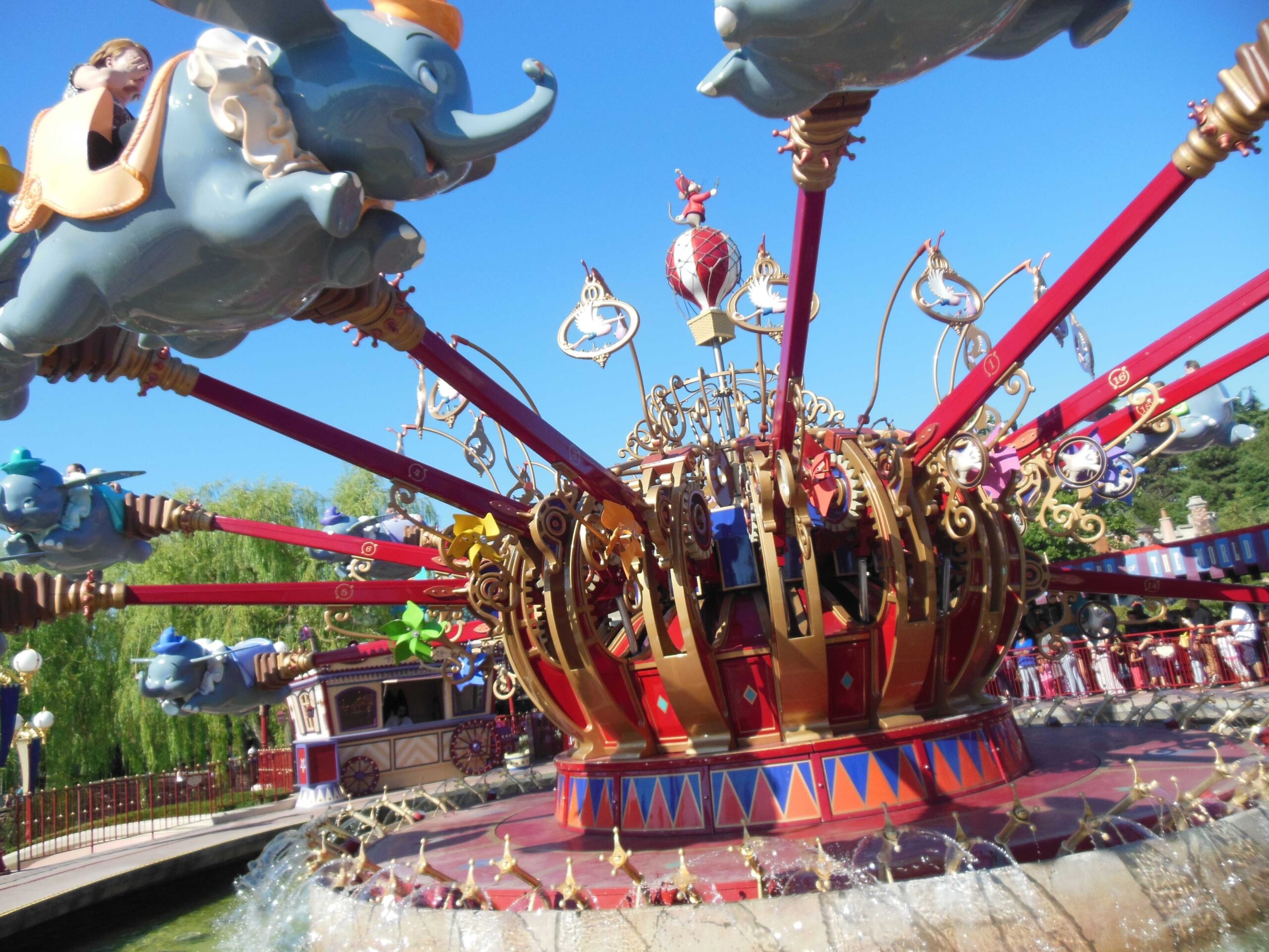 Dumbo the Flying Elephant Disneyland Paris tips, advice & planning