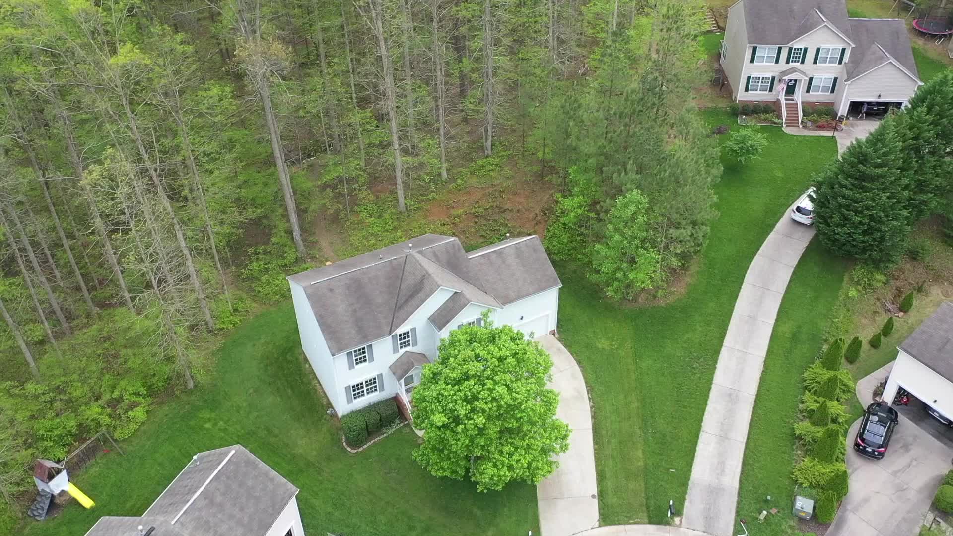 2225 Holding Pond Lane (u)