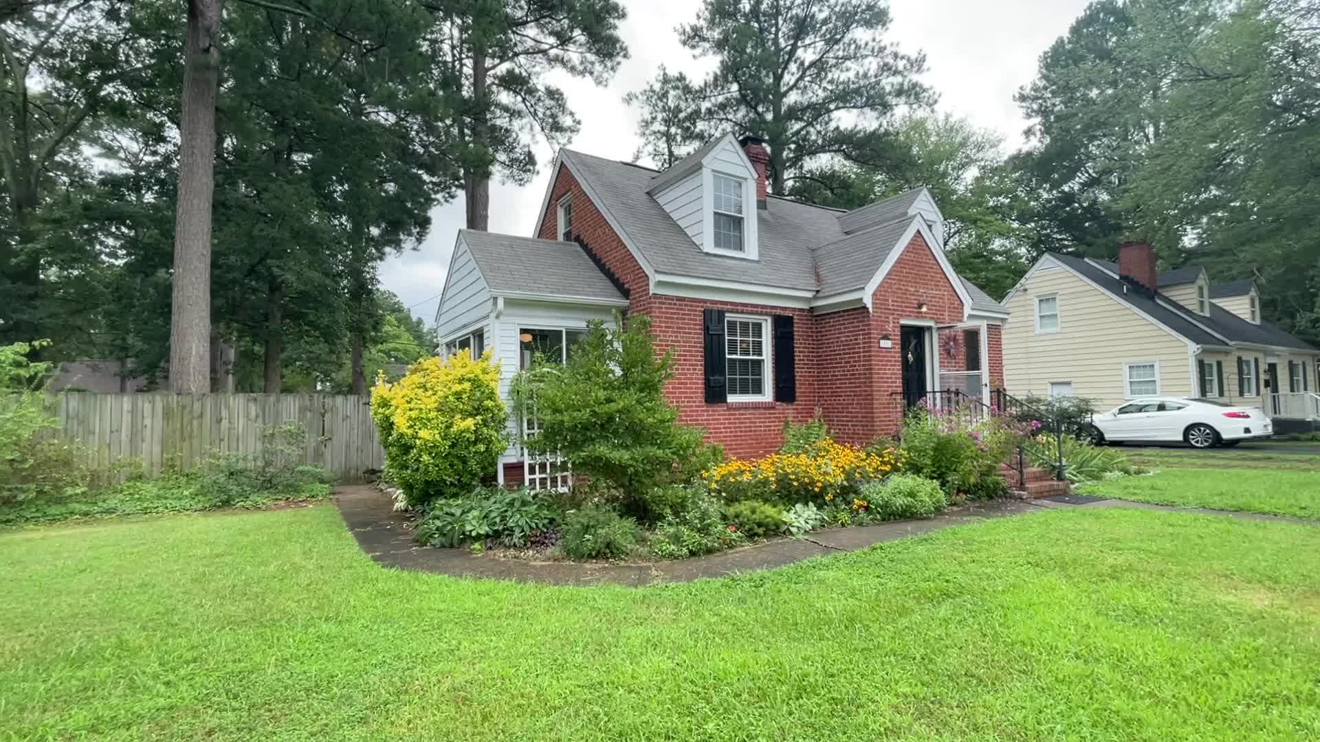 3001 Kenwood Ave. (u)