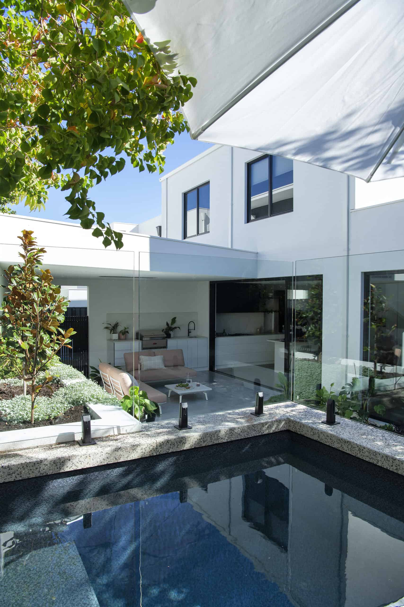Award Winning; Mount Pleasant Xlll House Kemp Rd Project DLUX Builders