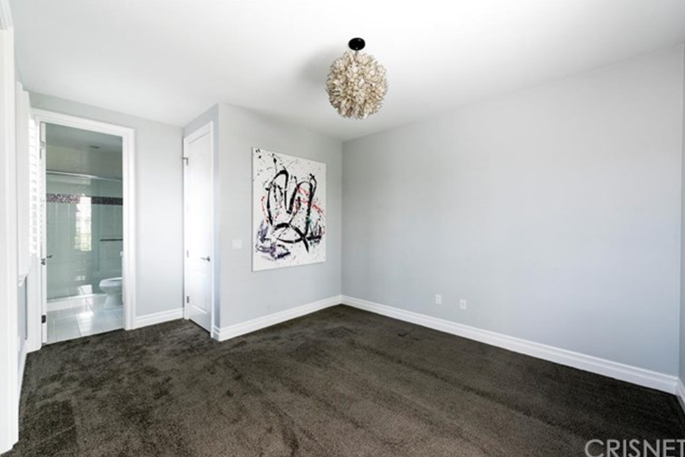 Kylie Jenner House Tour Her Calabasas, CA, Starter Home Celebrity