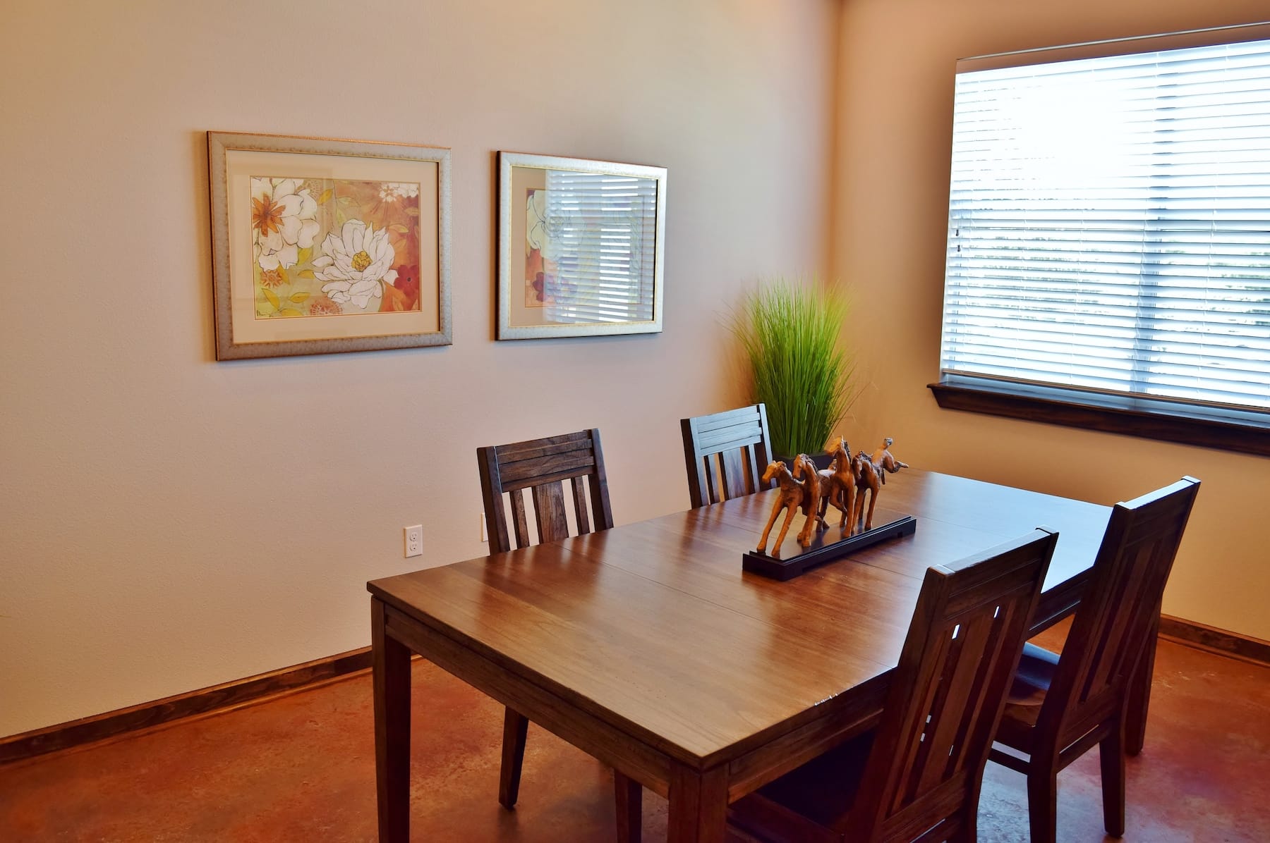 Bailey Square located in Cuero, TX DMA Companies