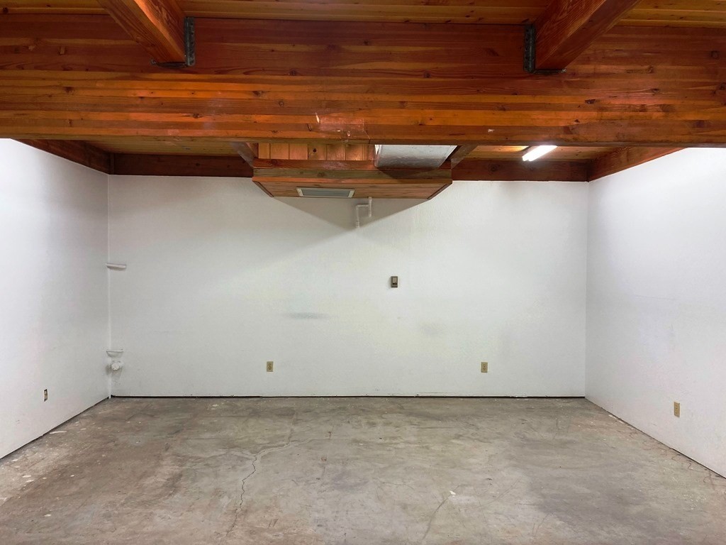 688 Kinoole St 111C, Hilo, HI Locations