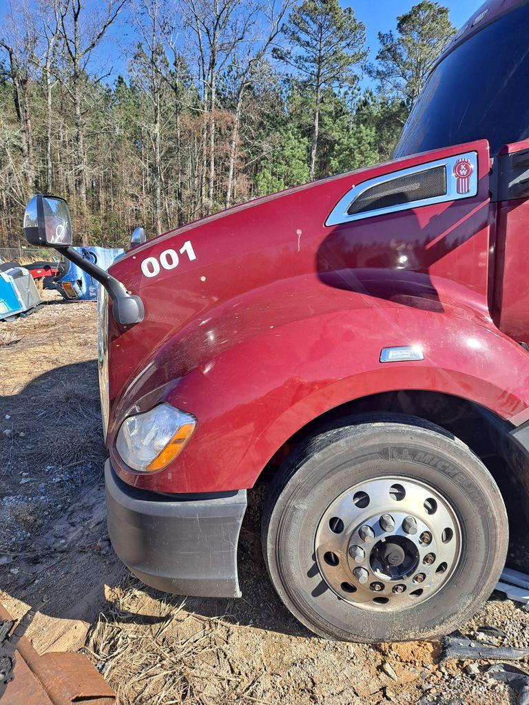 2019 T680 HOOD Shop Parts LKQ Heavy Truck