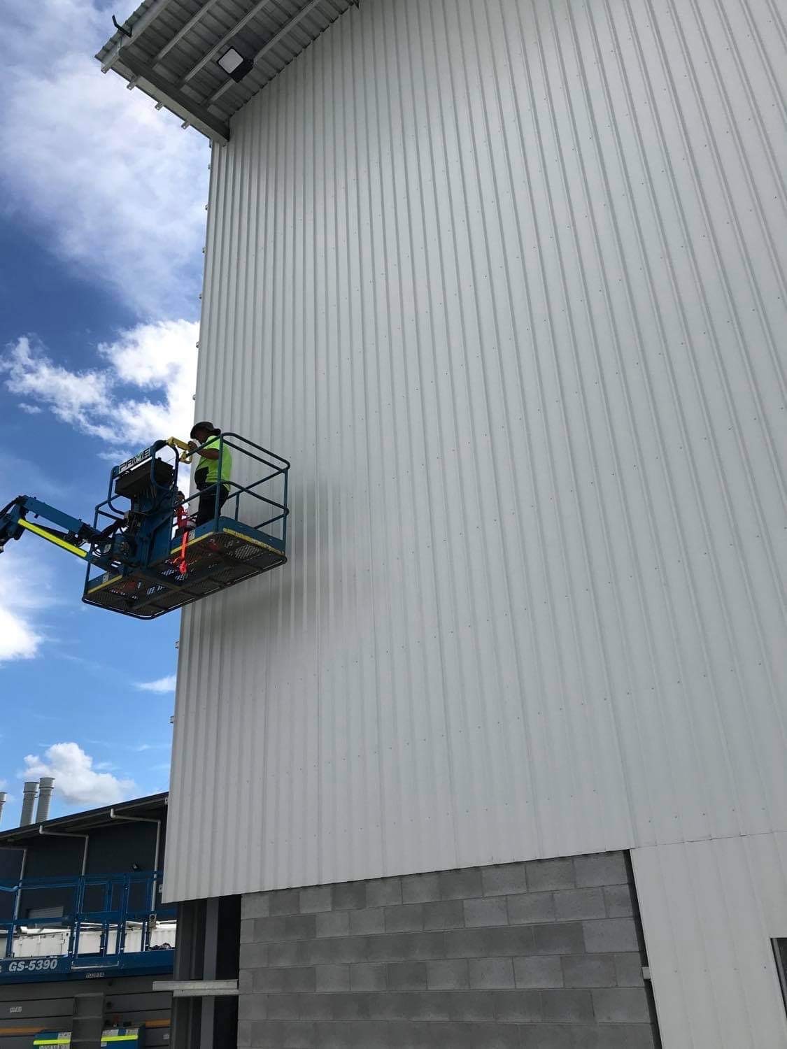 DM Roofing & Maintenance DM Roofing & Maintenance