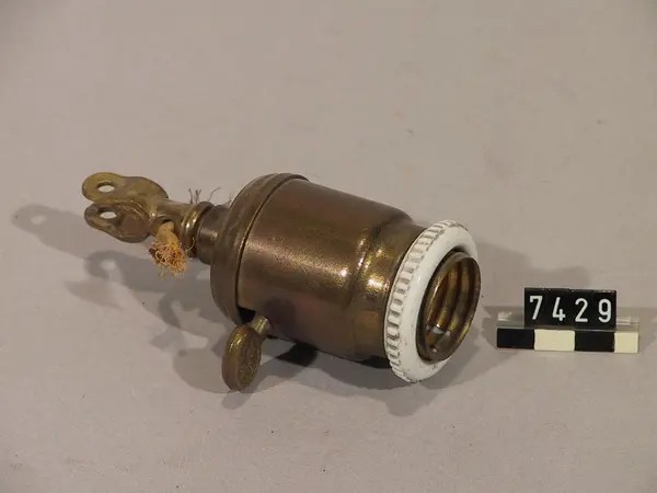Lamphållare Tekniska Museet / DigitaltMuseum