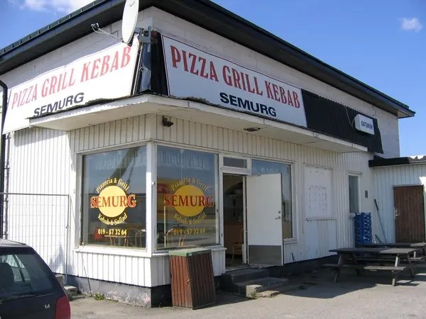 Semurg Pizzeria & Grill, Åbytorp, Kumla, exteriör. Bilder tagna i