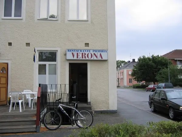Pizzeria Verona i Fjugesta, exteriör. Bilder tagna i samband med