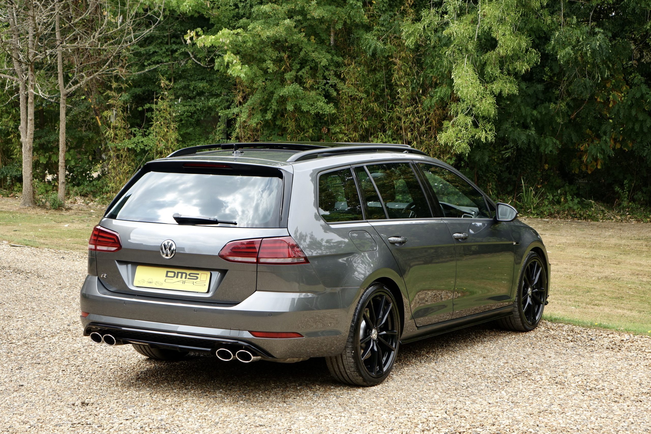 VW Golf R 2.0TFSi 4Motion Estate DSG DMS Cars