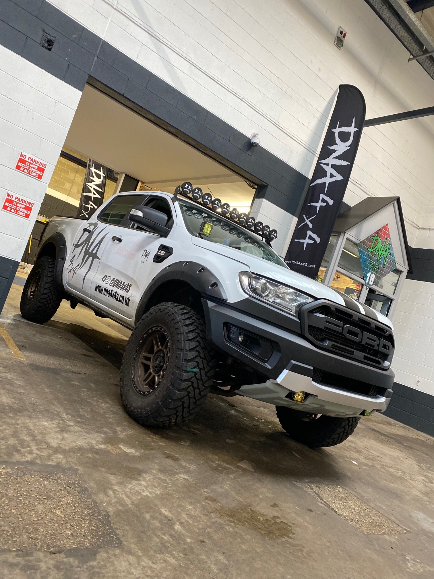 RAPTOR STYLE BODY KIT FORD RANGER T7 PX2 / 2015-2019 - DNA 4X4