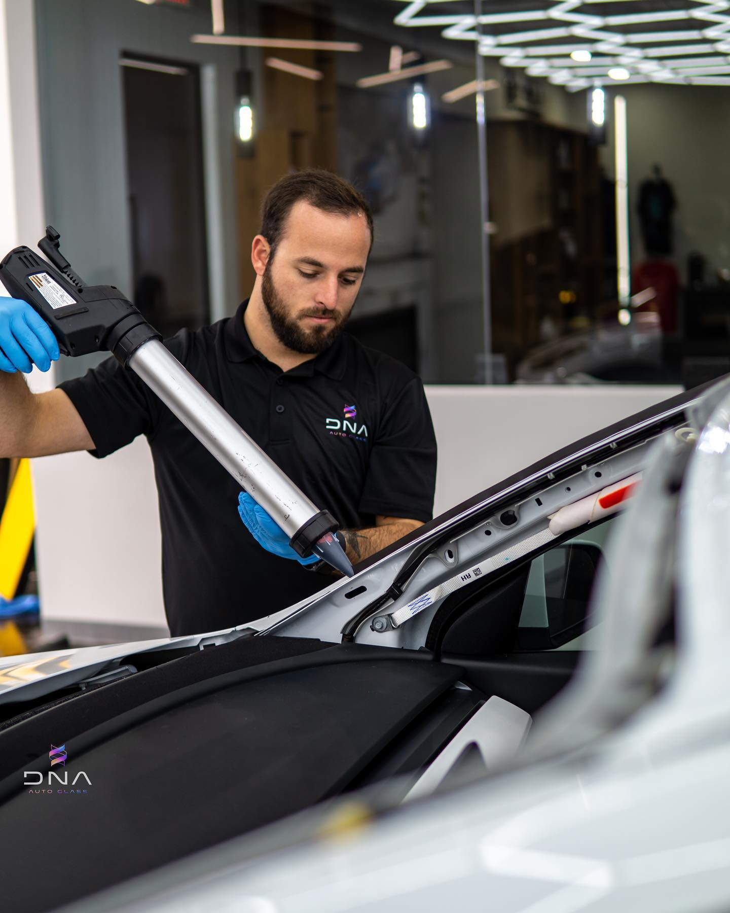 OEM vs. OEE What’s the Difference? Windshield Replacement