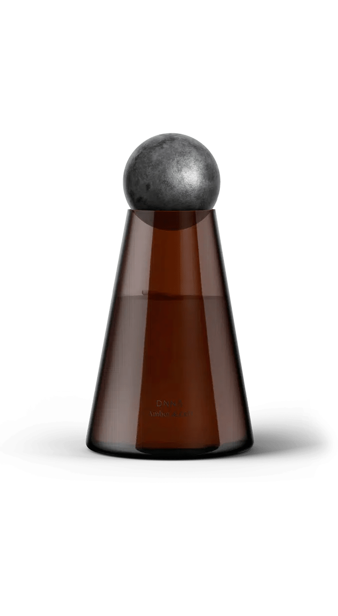 Amber & CBD SCENTED CANDLE REFILL 100 Beeswax DNNA