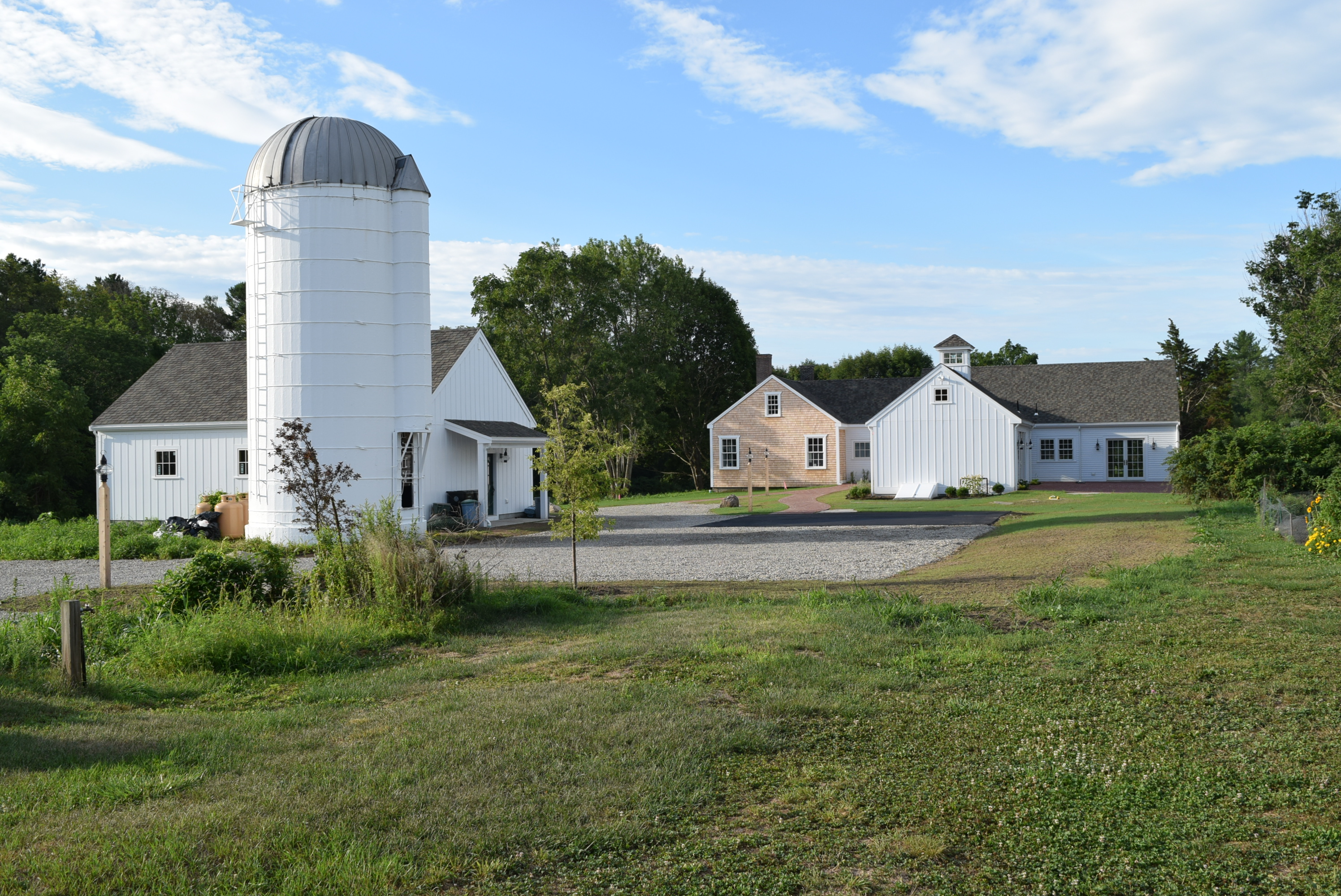 DNRT Center at Helfand Farm Dartmouth Natural Resources Trust (DNRT)