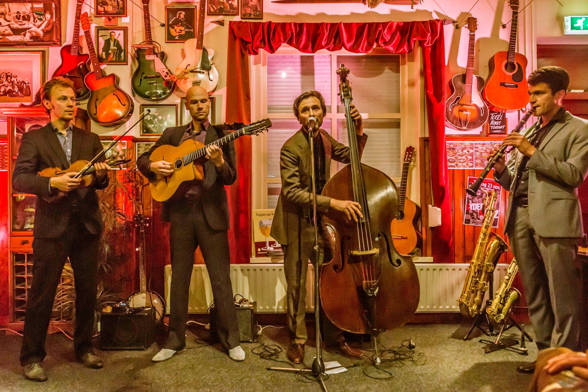 Hire Swinging Jazz Band Gypsy Jazz Musicians Book Jazz Musicians