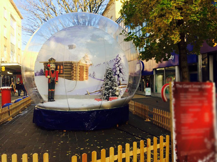 Hire Snow Globe Photo Booth Scarlett Entertainment