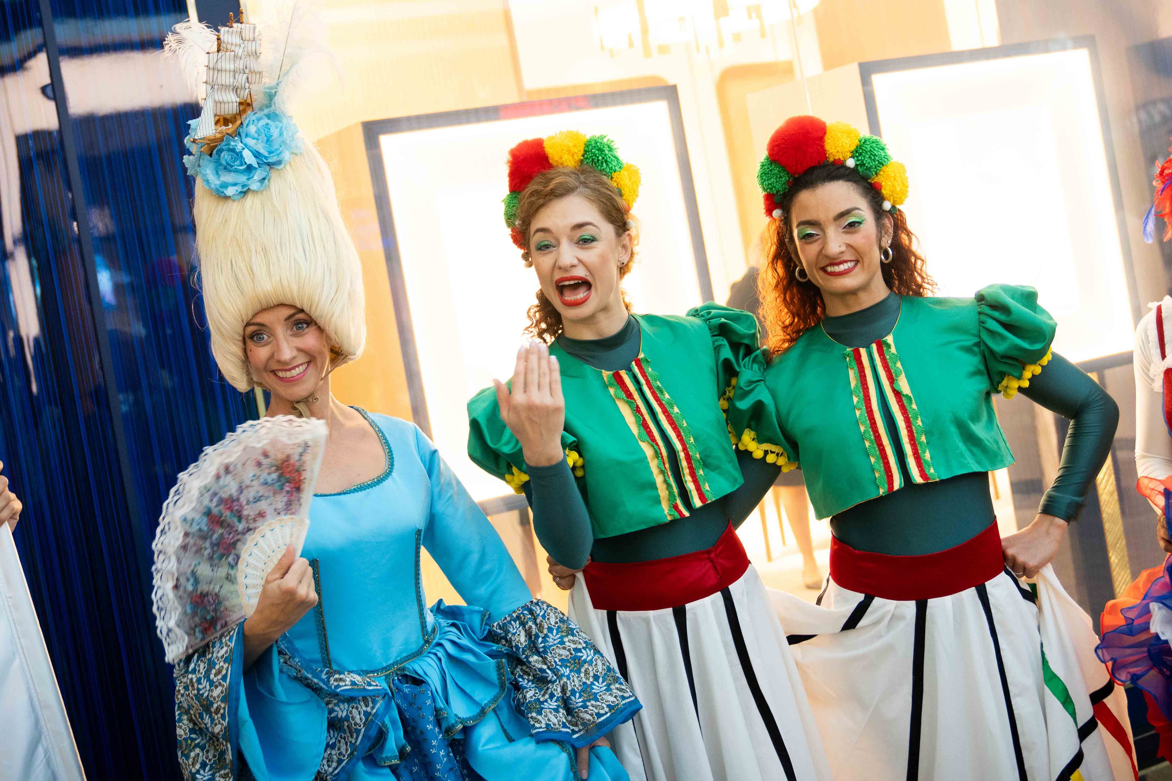 Book Now Around The World Parade Scarlett Entertainment
