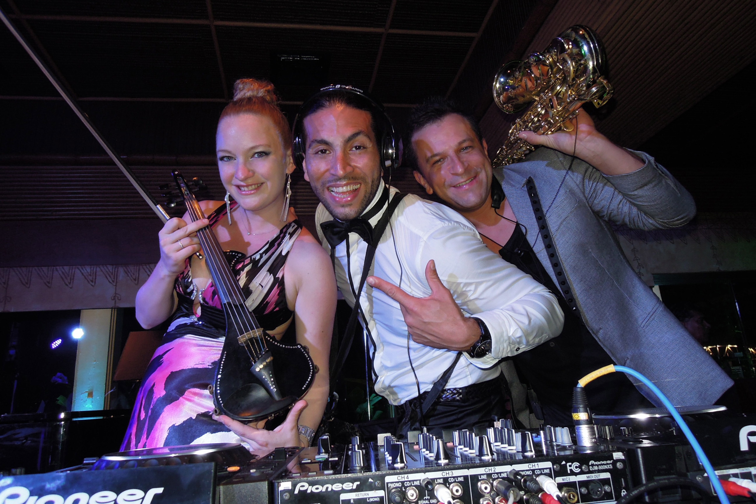 Hire Unique House Trio House Music Paris Book Live DJ Set Paris