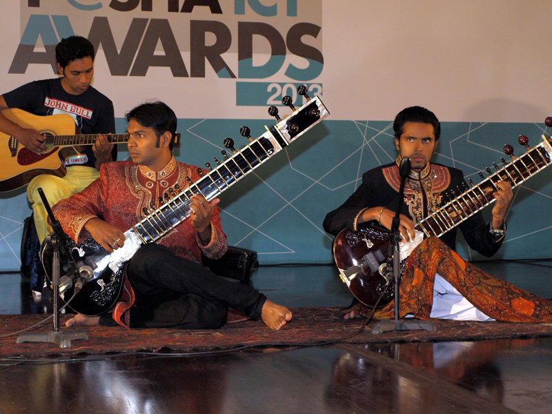 Hire Sitar Player Pakistan Live Arabic Music Scarlett Entertainment