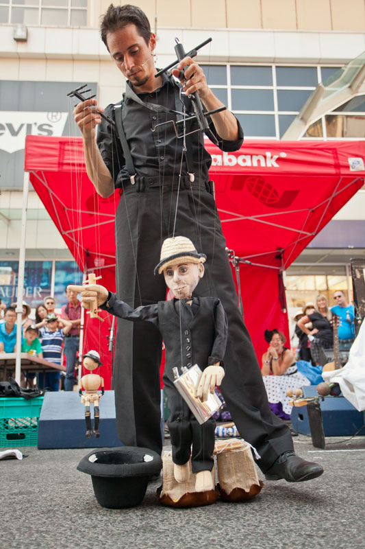 Hire Interactive Puppet Show Comedy Puppet Acts Switzerland