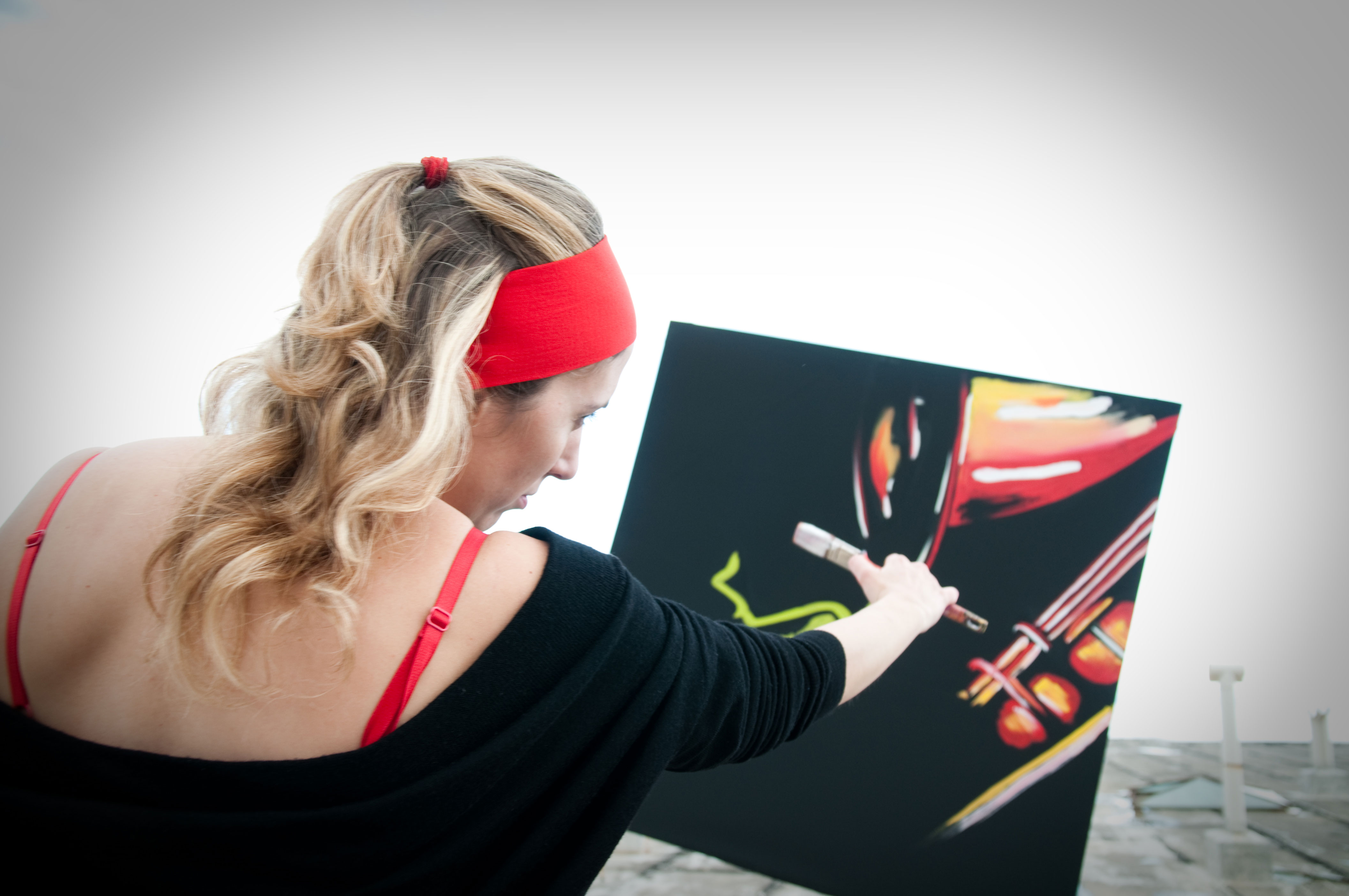 Hire Female Speed Painter Rome Live Music Painting Rome