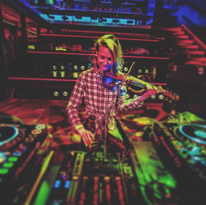 Electric Violinist Female Violinist New York Scarlett Entertainment USA