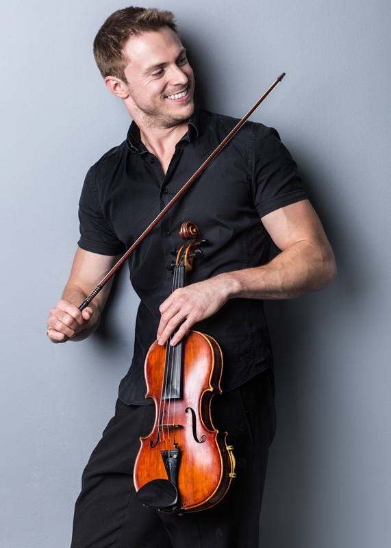 Hire UK Solo Violin Classical & Electric Violinist Scarlett