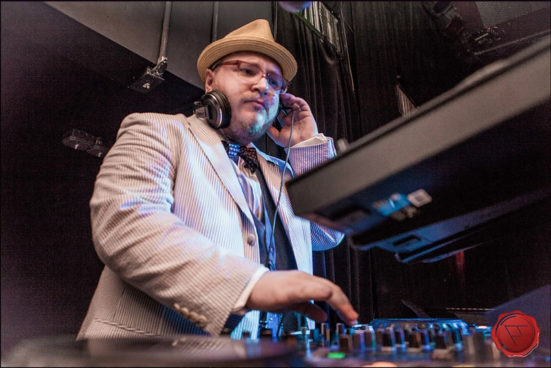Hire Retro DJ New York DJ Scarlett Entertainment USA