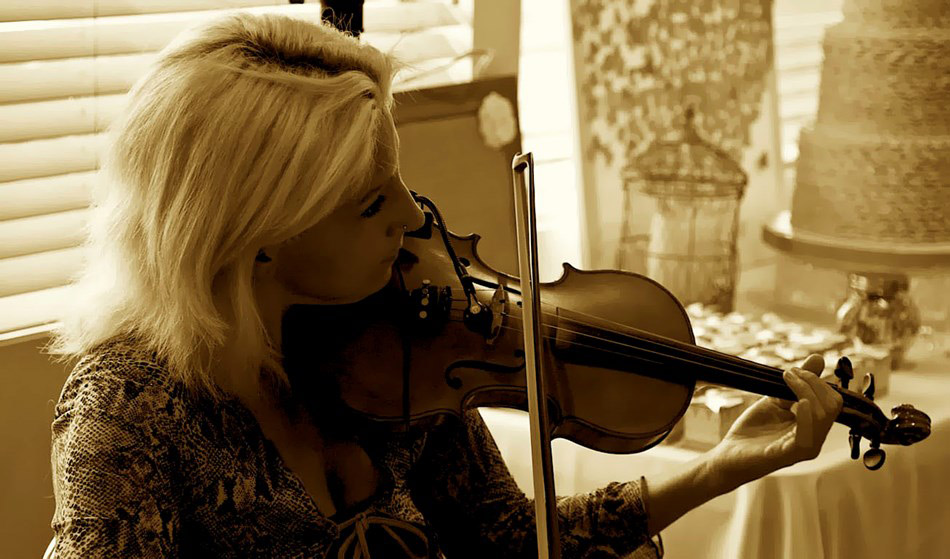 Electric Violinist LA Female Violinist LA Classical Violinist LA