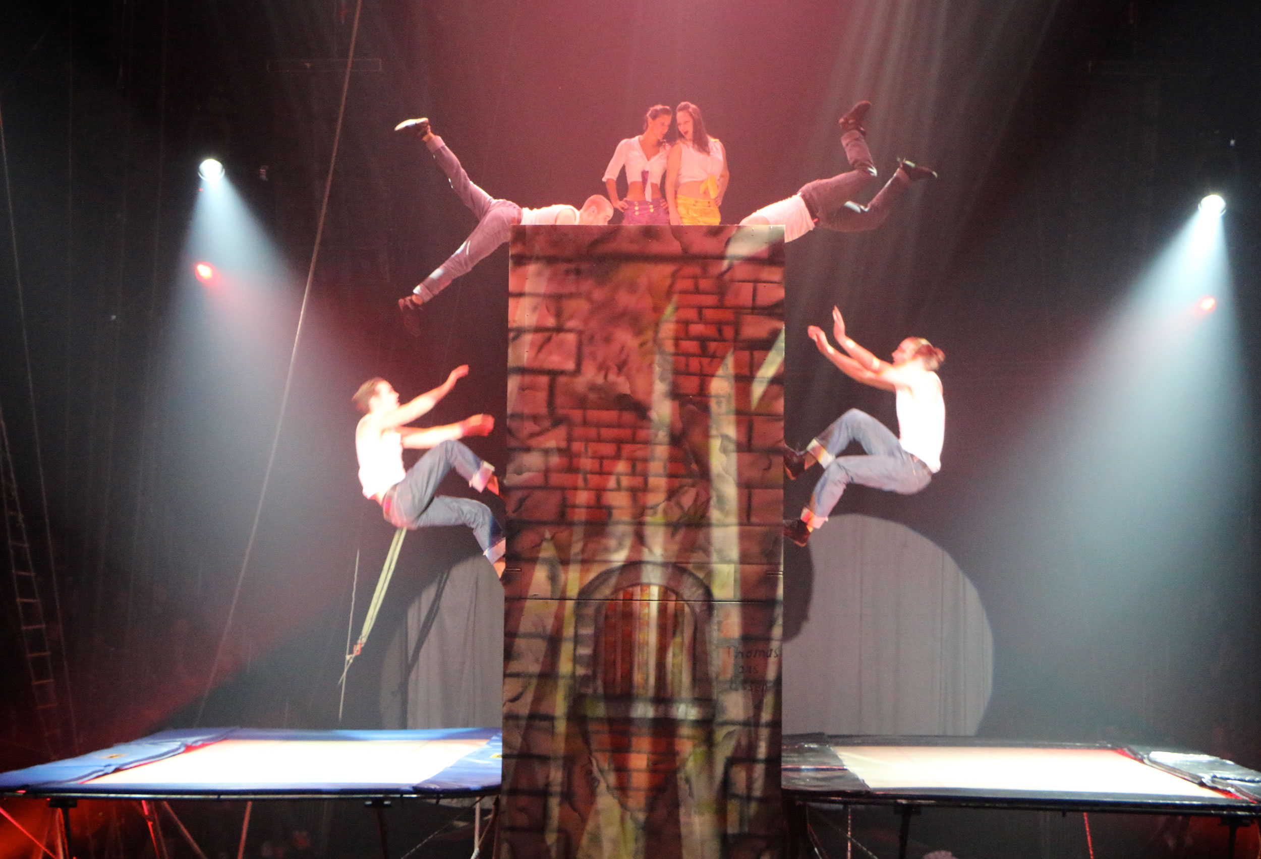 Hire Acrobat Trampoline Act Trampoline Wall Book Circus Troupe