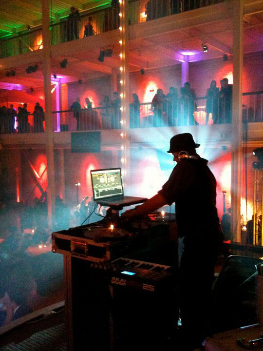 Hire DJ San Francisco House DJ San Francisco Book International