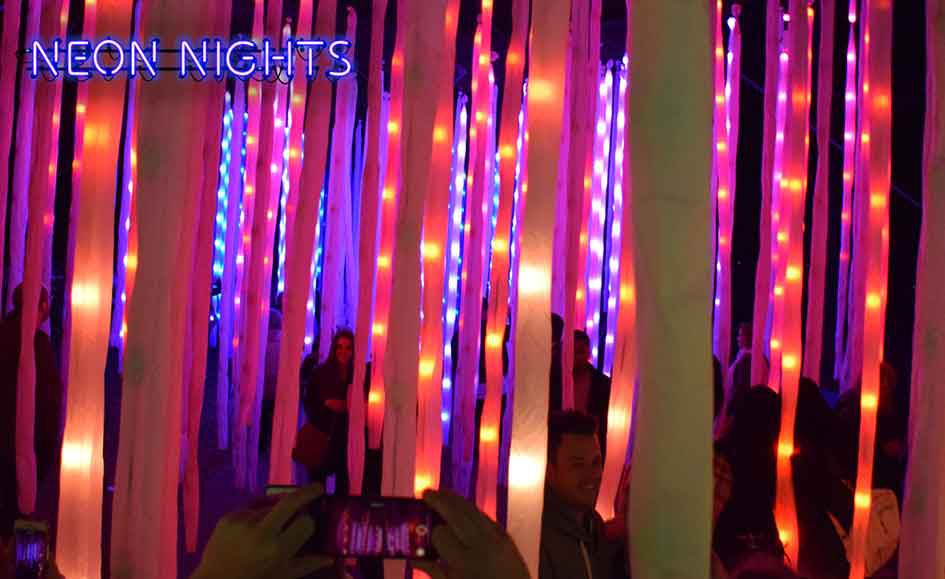 Book A Neon Nights Light Installation Scarlett Entertainment