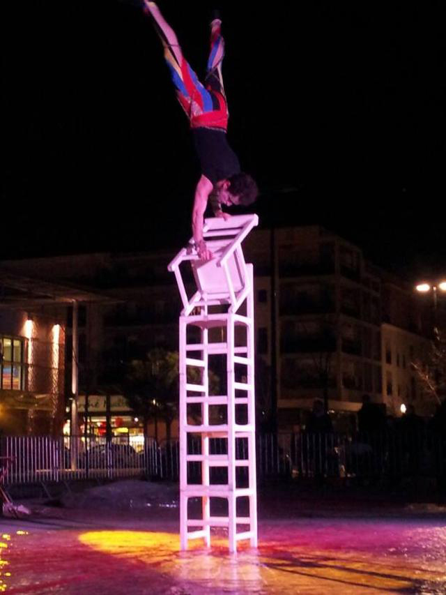 Hire Stilt Walkers Marseille LED Stilt Performers France Corporate