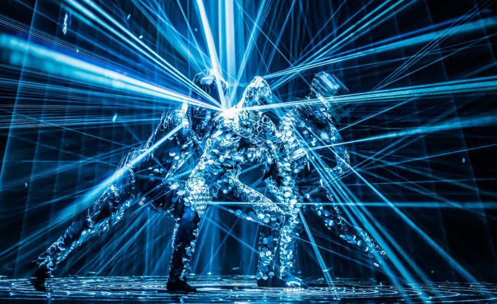 Book Mirror Laser Performers Italy Scarlett Entertainment