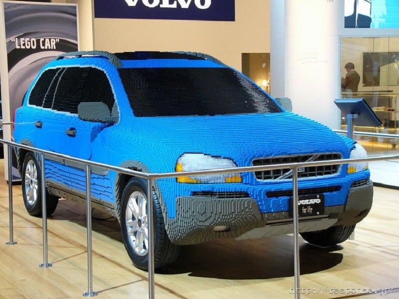 20 Amazing Objects Created Using Legos