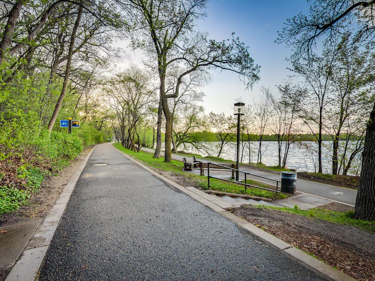 4866 W Lake Harriet Pkwy