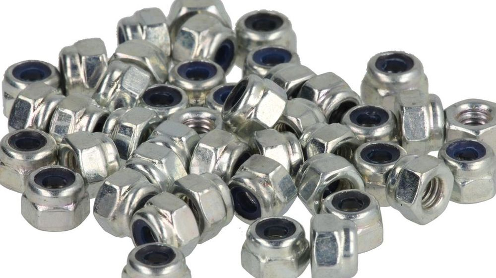 VIS DE BOULON ET ECROUS Dobbit