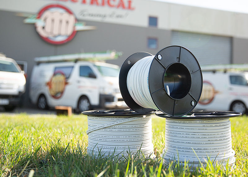 Services Dobson Electrical