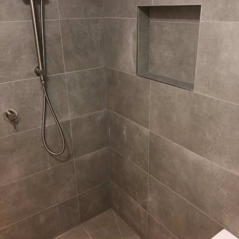 Melbourne's Top Rated Bathroom caulking expert Jose Ramirez