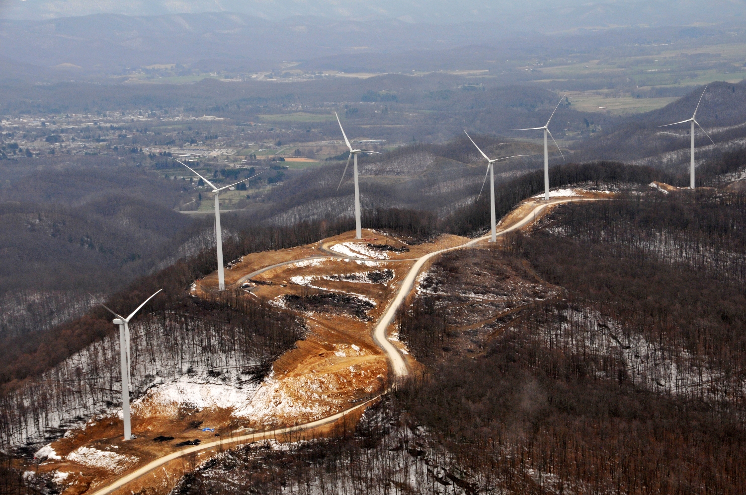 Laurel Mountain Wind Project Wind Energy Impacts and Issues