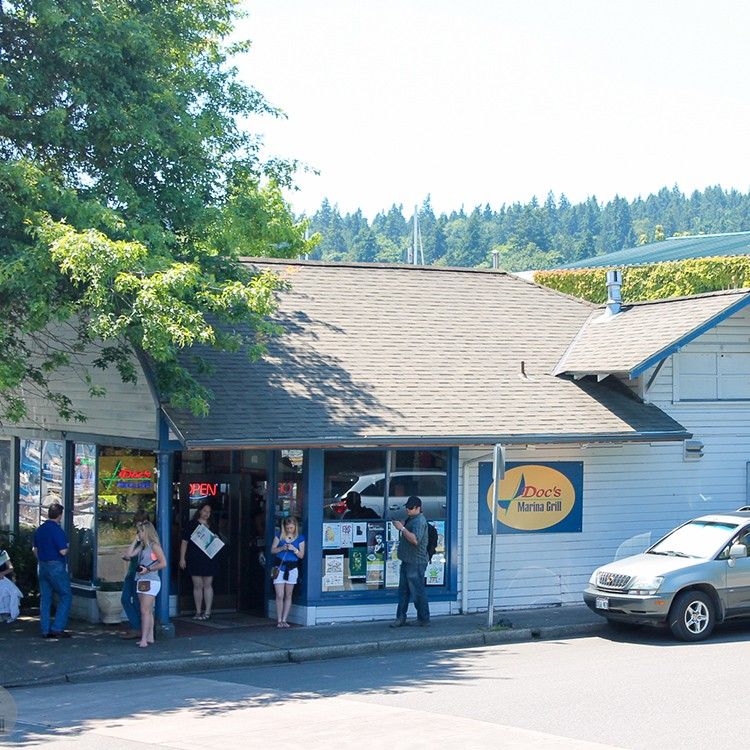 Bainbridge Island Doc's Marina Grill