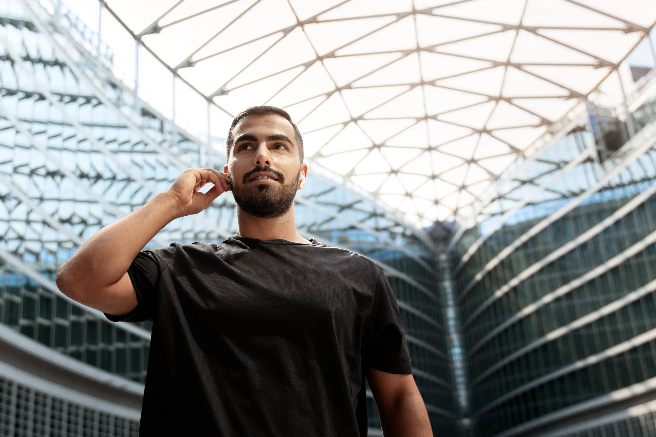 Choosing Your Soundmate A Deep Dive into Axil vs AirPods DoctEar